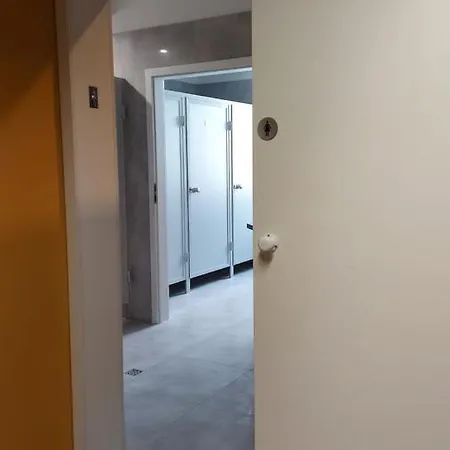 אכסניה Aparthostel Private *