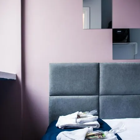 Vandrarhem Aparthostel Private *