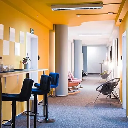 Aparthostel Private Auberge de jeunesse *
