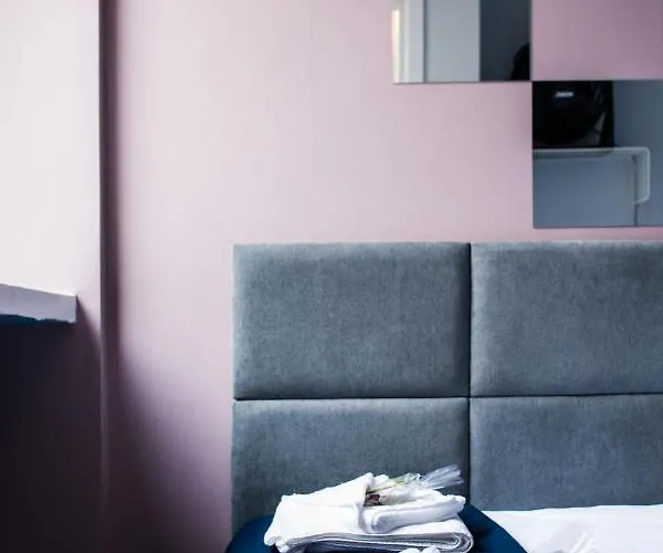 Auberge de jeunesse Aparthostel Private *